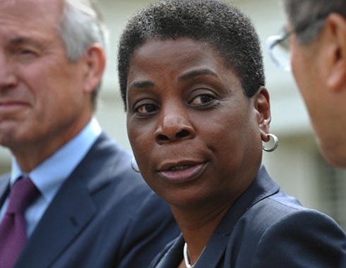 Những CEO đi lên từ nghèo khó ảnh 6